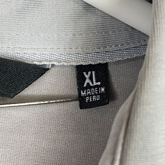 Travis Mathew Polo Shirt Mens Extra Large Gray Golfing Casual Preppy Adult - Picture 8 of 13